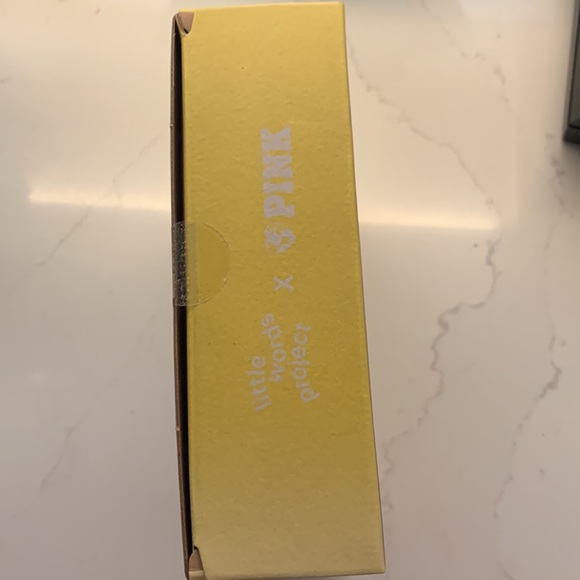 PINK Feel Nourished in Your Skin Set - Picture 10 of 12